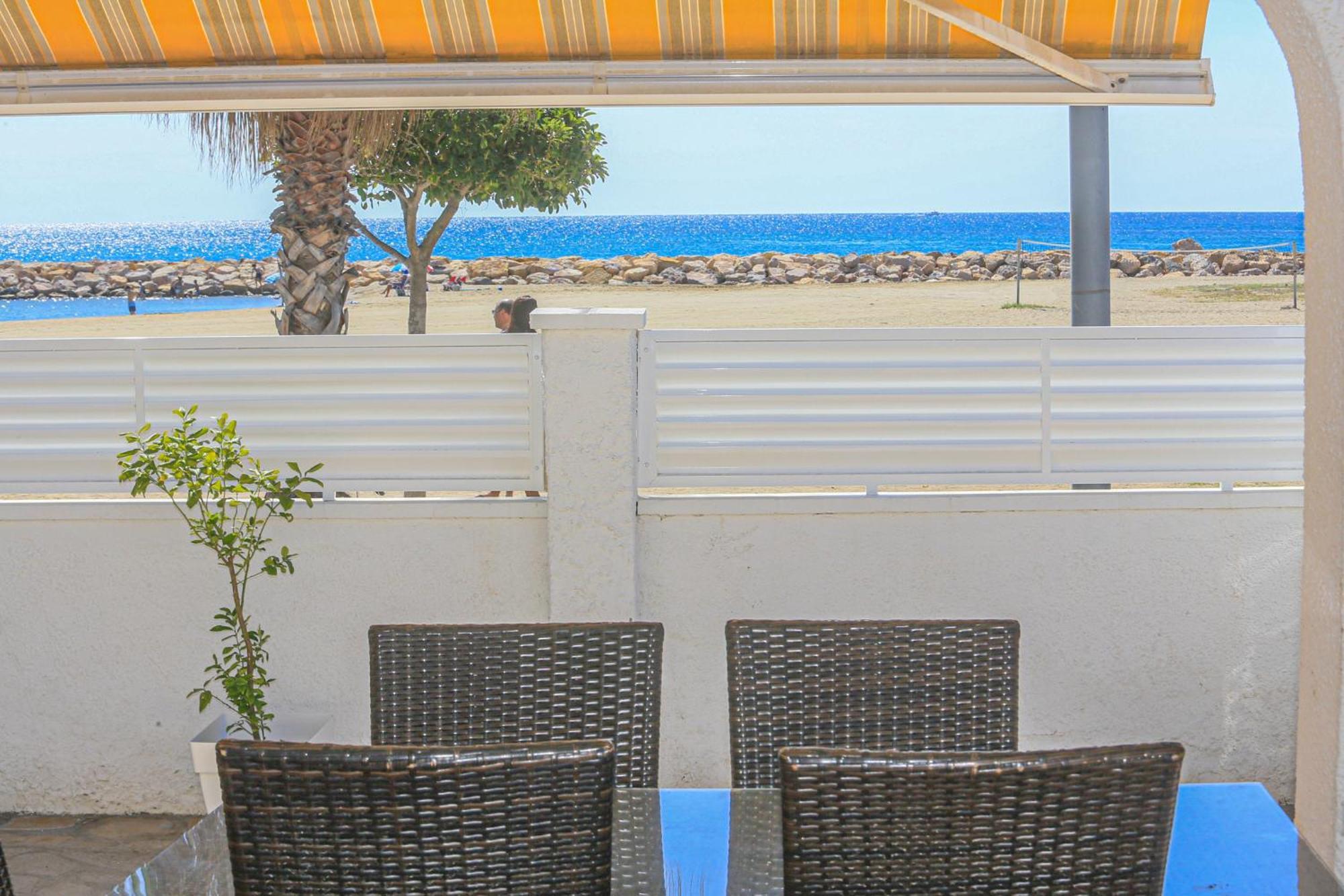 Laura Ii - Only Families * Cambrils
